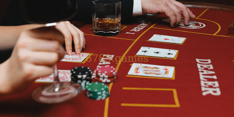 Tham khảo luật chơi Baccarat dễ hiểu dành người mới bắt đầu Luật chơi Baccarat - cách chia bài